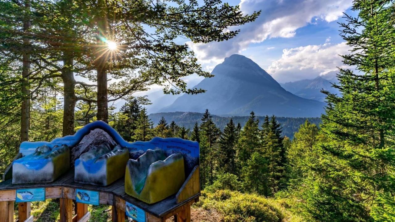 Haus Lukas Bed & Breakfast Seefeld in Tirol Eksteriør bilde